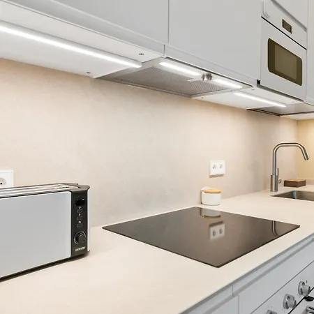 Apartment Flateli Pelayo H7 *