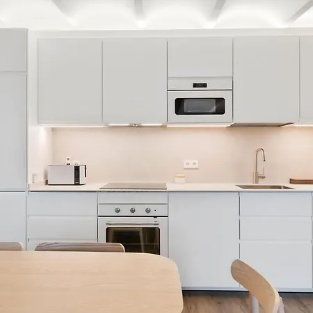 Apartment Flateli Pelayo H7 *