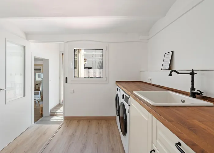 Apartment Flateli Pelayo H7 *