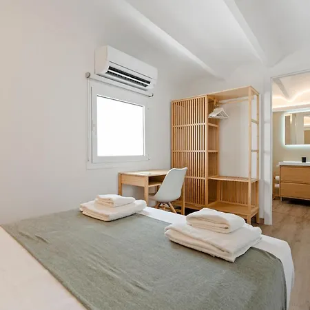 Flateli Pelayo H7 Apartmán *
