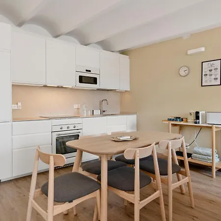 Apartmán Flateli Pelayo H7 *
